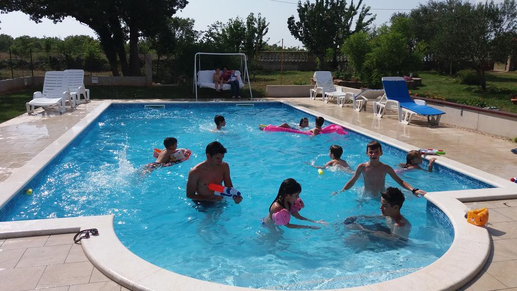 לוזובאק Kaja House Apartments מראה חיצוני תמונה