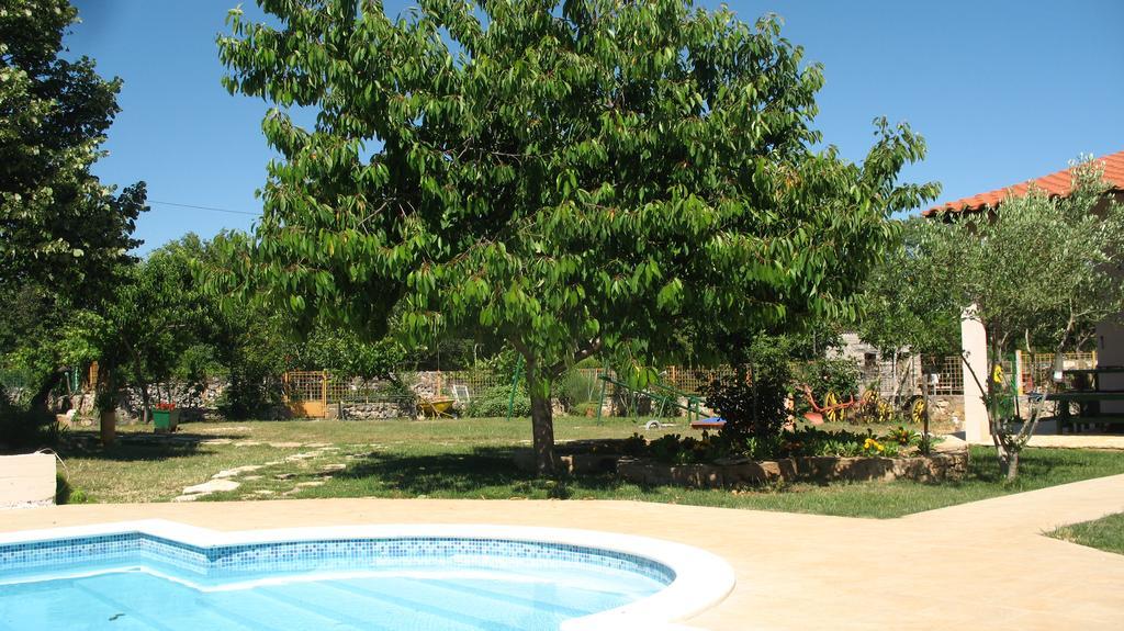 לוזובאק Kaja House Apartments מראה חיצוני תמונה