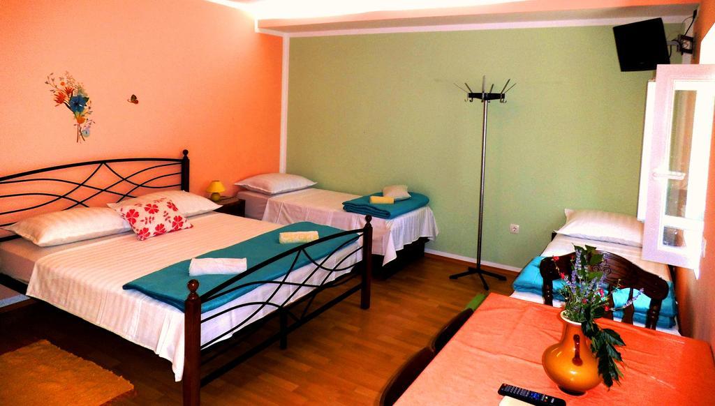 לוזובאק Kaja House Apartments חדר תמונה