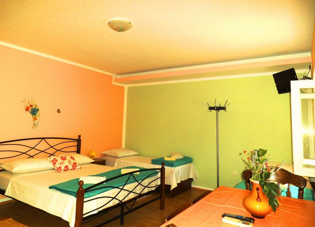 לוזובאק Kaja House Apartments מראה חיצוני תמונה